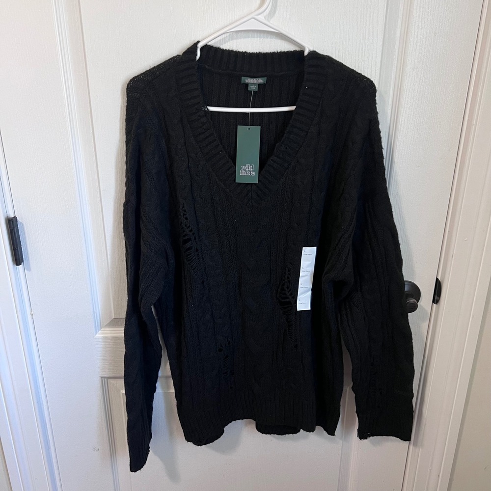 Wild Fable Mens L Black Distressed Cable Knit V-Neck Sweater Oversized 4541RL